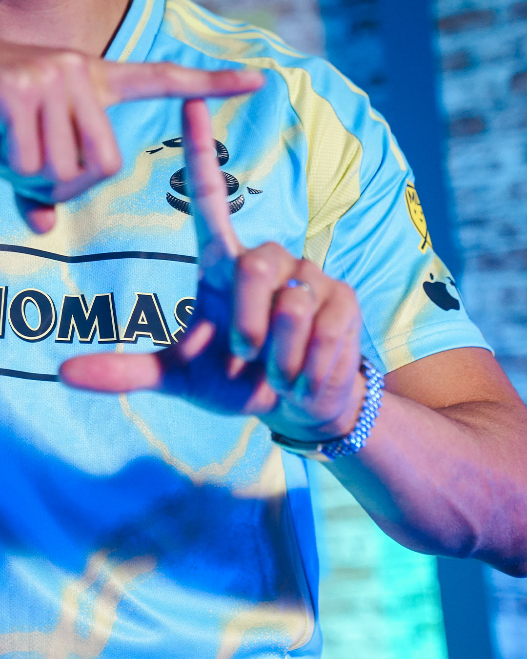 Philadelphia Union uitshirt 2025-2026 dondert en bliksemt!