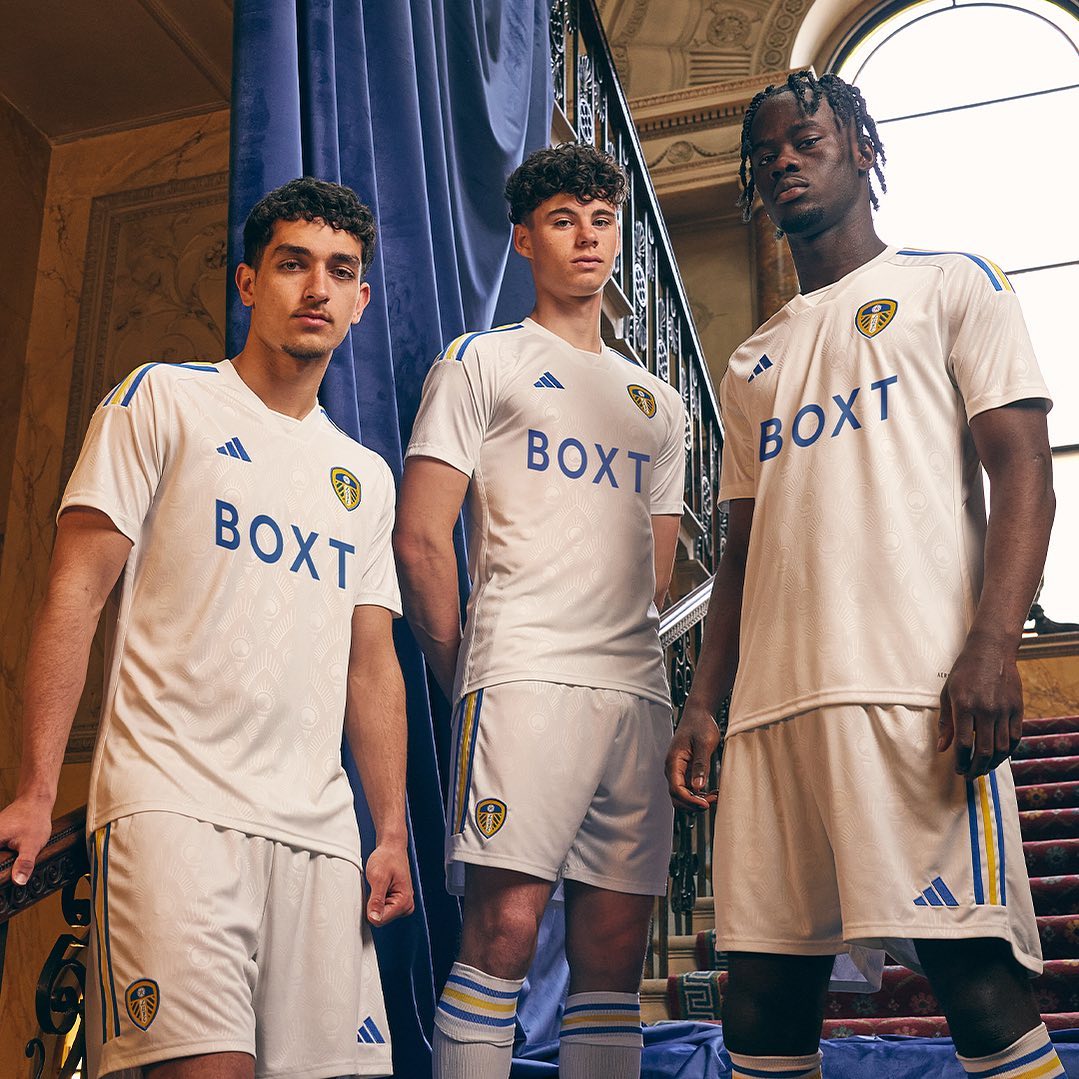 Leeds United voetbalshirts 2023-2024