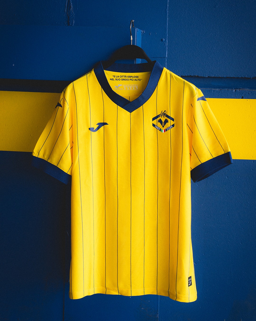 Hellas Verona lanceert voetbalshirt veertig jarig jubileum Scudetto