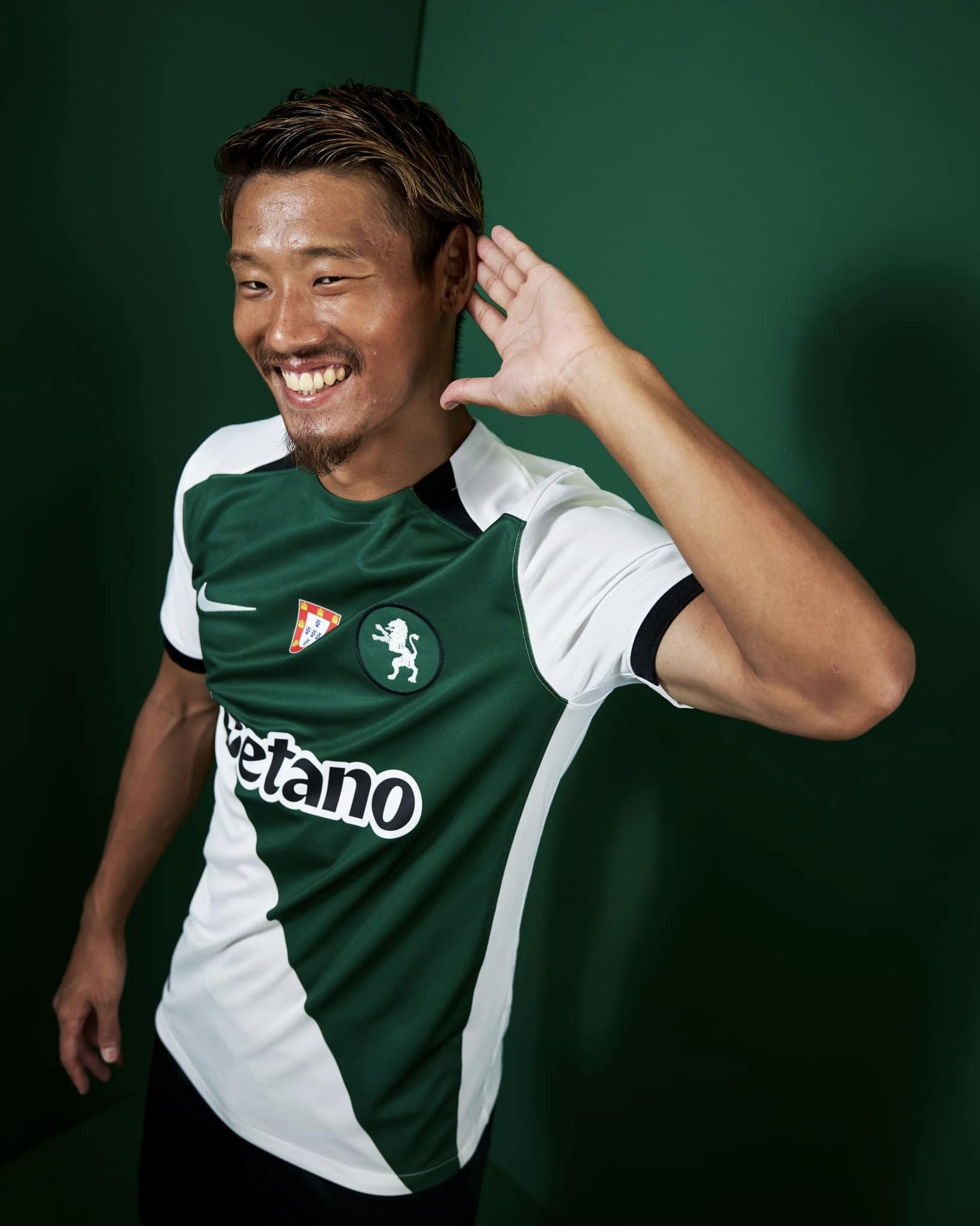 Sporting Lissabon voetbalshirt 2024-2025 eerbetoon aan Stromp en Europa Cup II