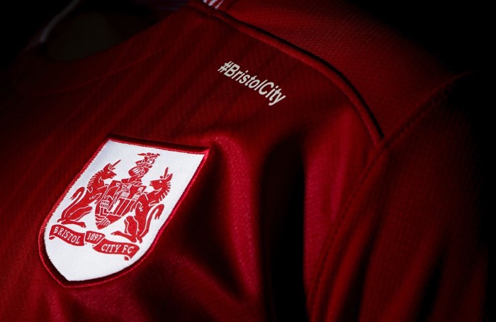 Bristol -city -voetbalshirt -detail -2