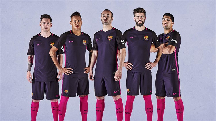 Barcelona -uit -shirt -2016-2017-nike -paars -roze
