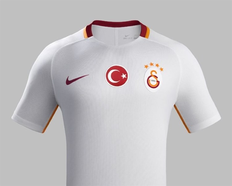 Galatasaray -away -shirt -2016-2017
