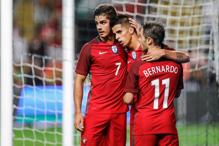 Portugal -Euro -2016-winners -badge -2016-2017