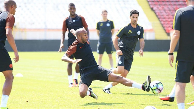 Manchester -city -training -tenue -2016-2017-cl