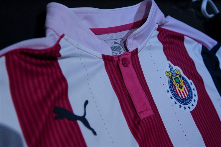 Chivas -breast -cancer -awareness -shirt -2016-2017