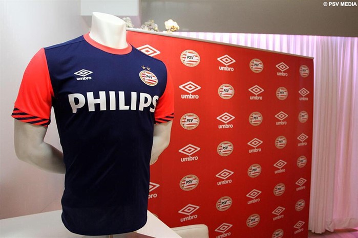 PSV Trainingsshirt 2015-2016 UMbro