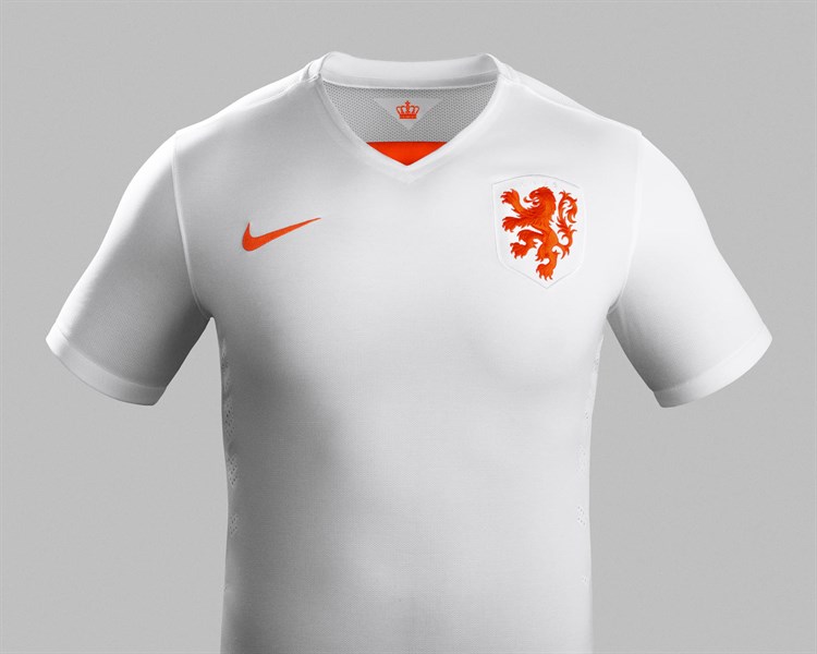 Nieuwe Nederlands Elftal Uitshirt 2015-2016 (1)