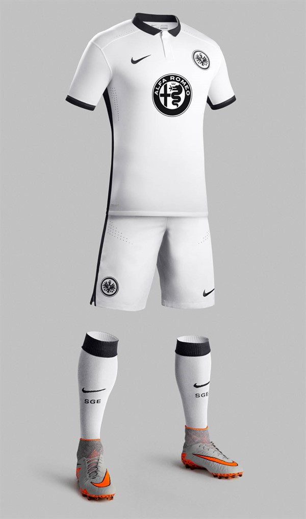 Eintracht Frankfurt Uitshirt 2015-2016