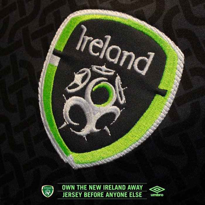 Ierland -uitshirt -2016-2017-detail