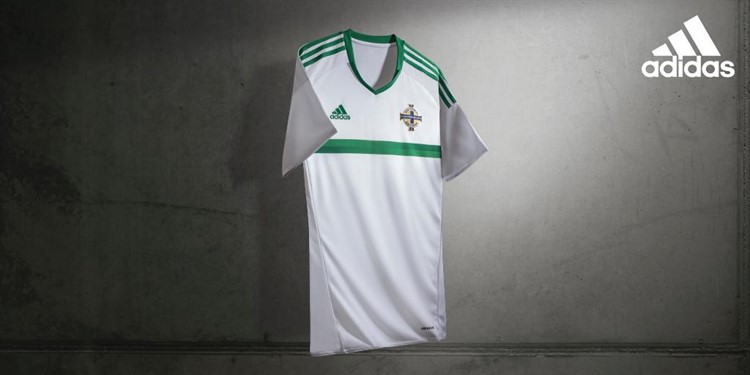 Noord -Ierland -uitshirt -2016-2017