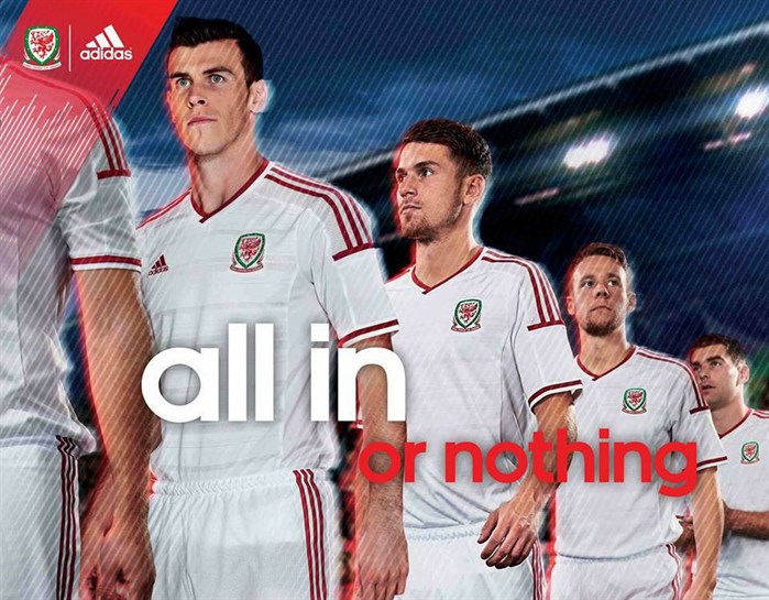 Wales Uitshirt 2014-2015