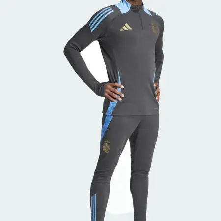 Dit trainingspak draagt Argentinië tijdens het seizoen 2024-2025!