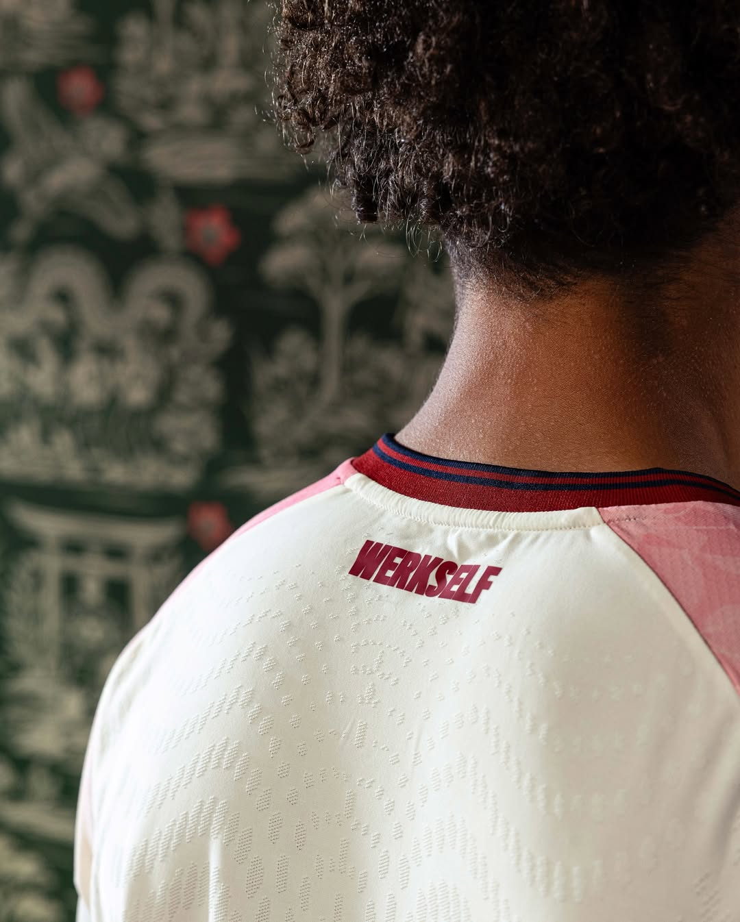 Dit zijn de Bayer Leverkusen voetbalshirts 2025-2026 van New Balance