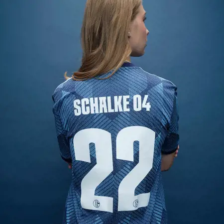 Dit zijn de Schalke 04 voetbalshirts 2024-2025