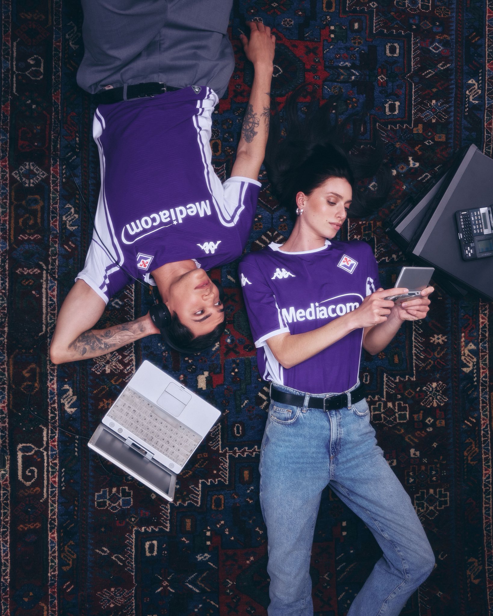 Fiorentina voetbalshirts 2025-2026 geïnspireerd door shirts jaren '90, basiliek en Arno