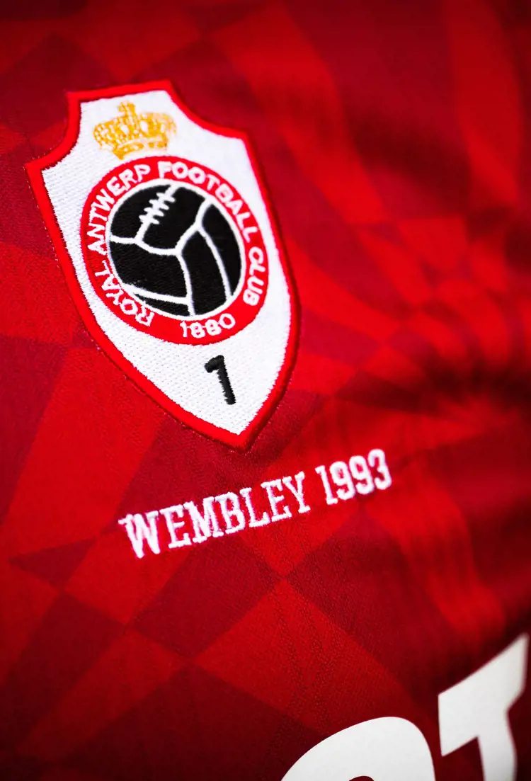 Royal Antwerp FC Wembley 1993-2023 voetbalshirt