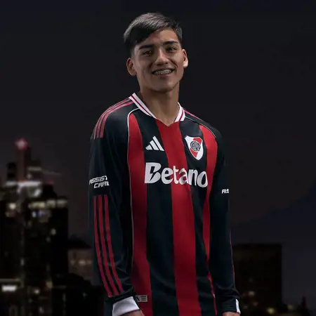 River Plate voetbalshirts 2025-2026 geïnspireerd door twee historische prijzen