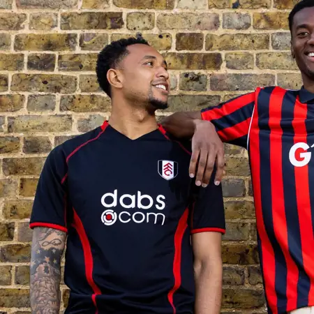 Dit zijn de Fulham FC retro voetbalshirts van COPA Football