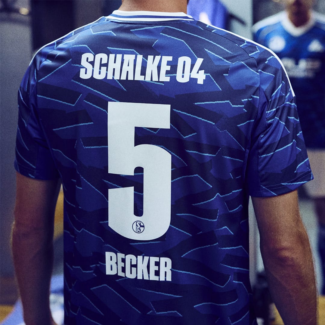 Dit zijn de Schalke 04 voetbalshirts 2025-2026