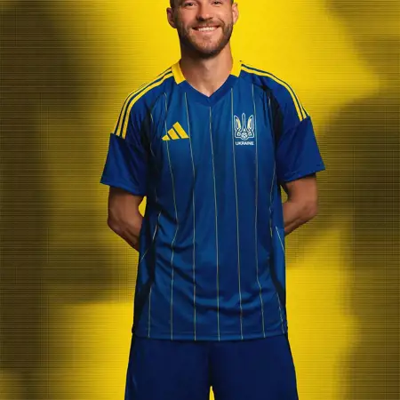 Dit zijn de Oekraïne voetbalshirts 2024-2025 van adidas
