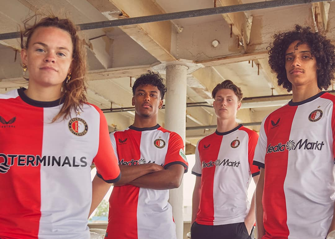 Feyenoord thuisshirt 2024-2025 heeft weer traditioneel design