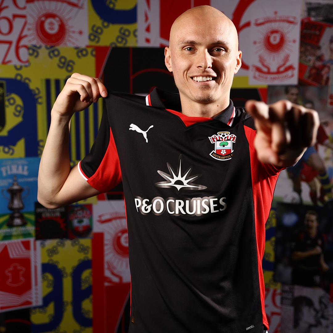 Southampton FC voetbalshirts 2025-2026 geïnspireerd door shirts jaren '70 en '90