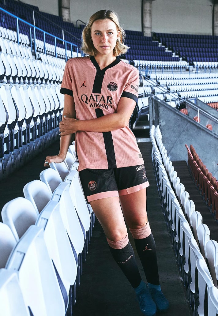 Paris Saint Germain Jordan Brand 3e shirt 2024-2025 is roze!