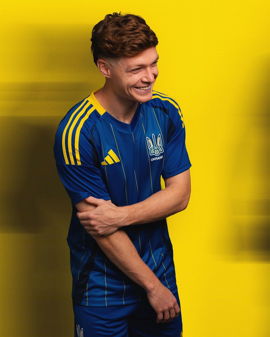 Dit zijn de Oekraïne voetbalshirts 2024-2025 van adidas