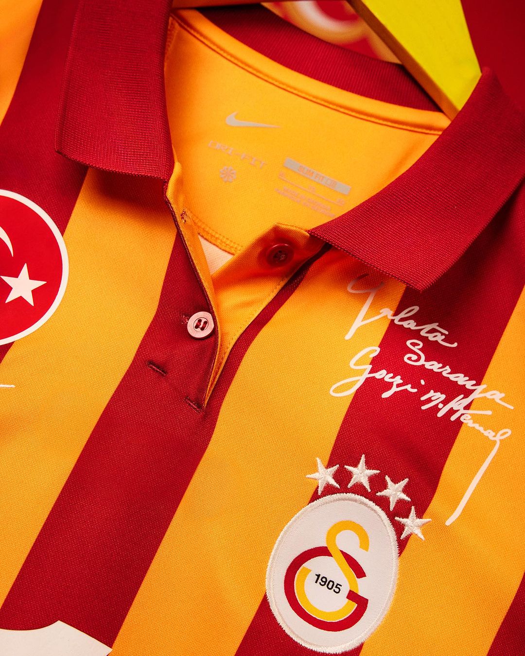 Galatasaray voetbalshirts 2023-2024