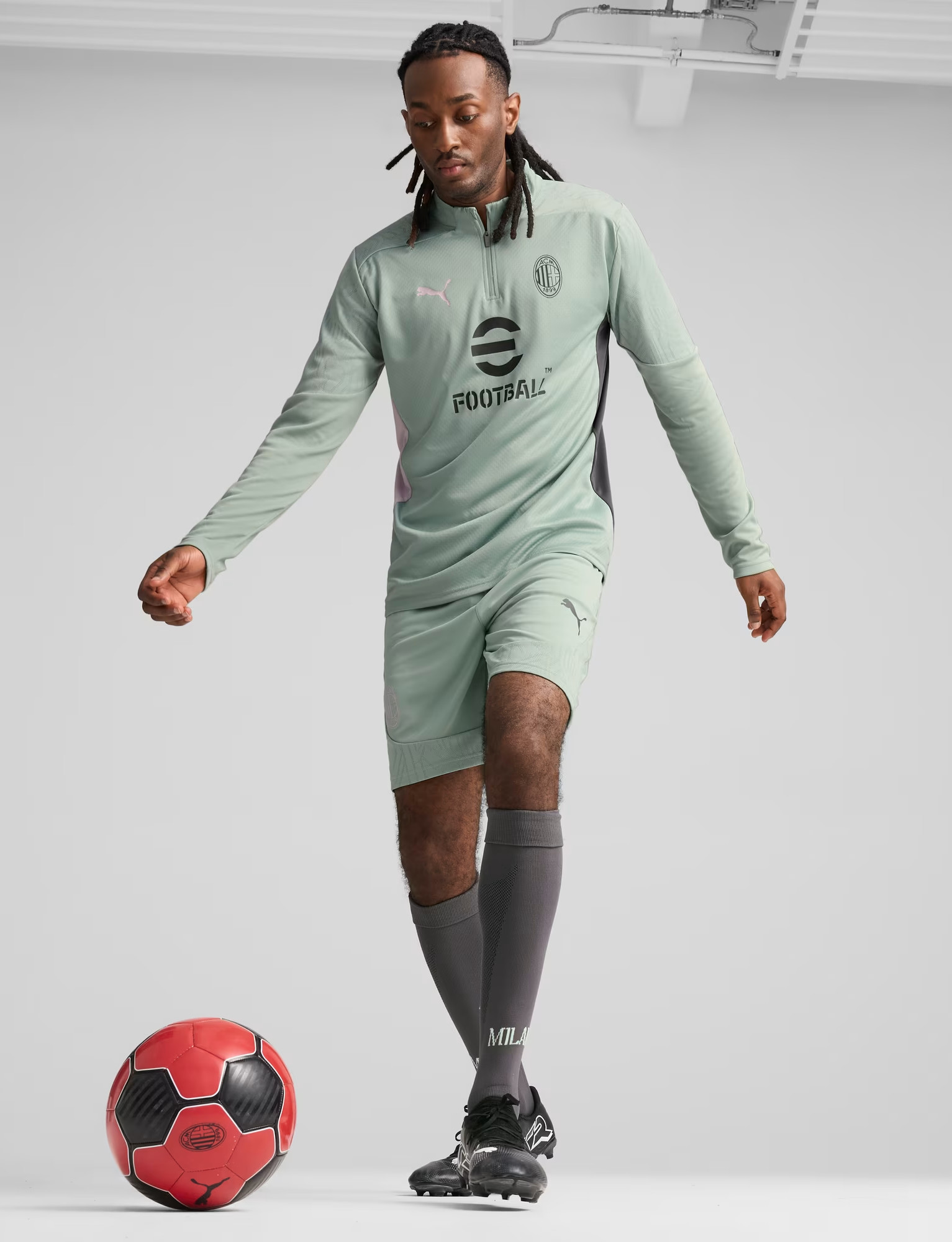 AC Milan trainingspak 2024-2025 in stijl DNA Milaan