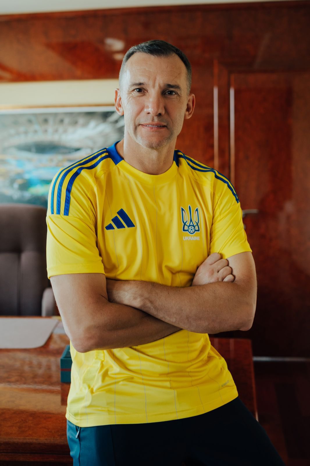 Dit zijn de Oekraïne voetbalshirts 2024-2025 van adidas