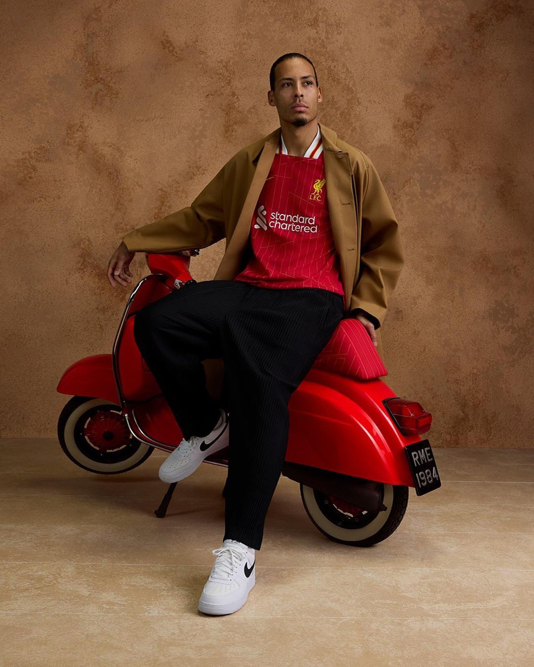 Liverpool thuisshirt 2024-2025 geïnspireerd door het Rome van 1984!