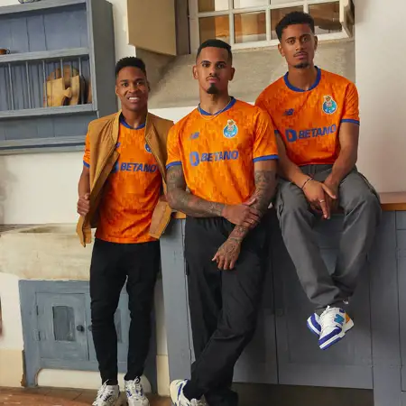 FC Porto voetbalshirts 2024-2025 in teken van vuur en vlam!