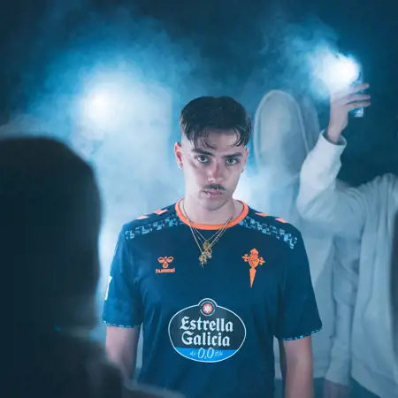 Dit zijn de Celta de Vigo voetbalshirts 2024-2025 van Hummel