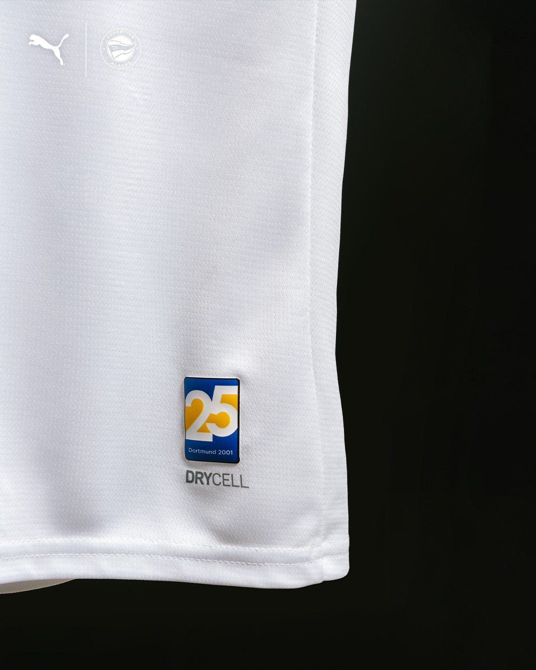 Deportivo Alavés voetbalshirts 2025-2026 ode aan shirts 2001