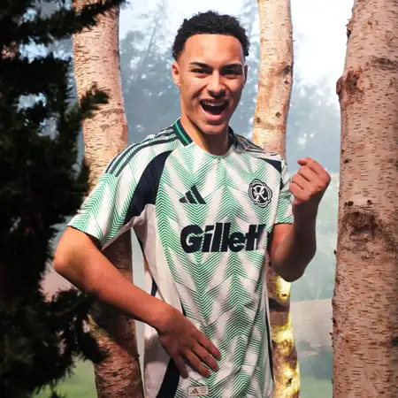 New England Revolution uitshirt 2025-2026 geïnspireerd door vlag