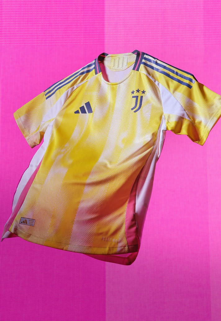 Juventus uitshirt 20242025 eert onontdekte sterrenstelsels