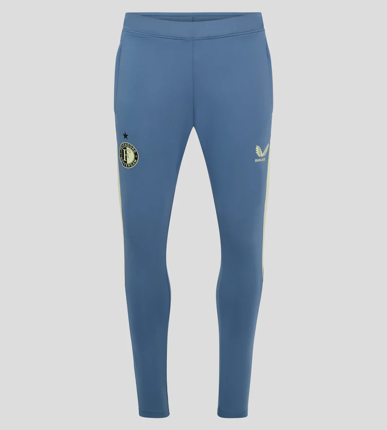 Dit is het Feyenoord trainingspak 2024-2025 van Banlieu