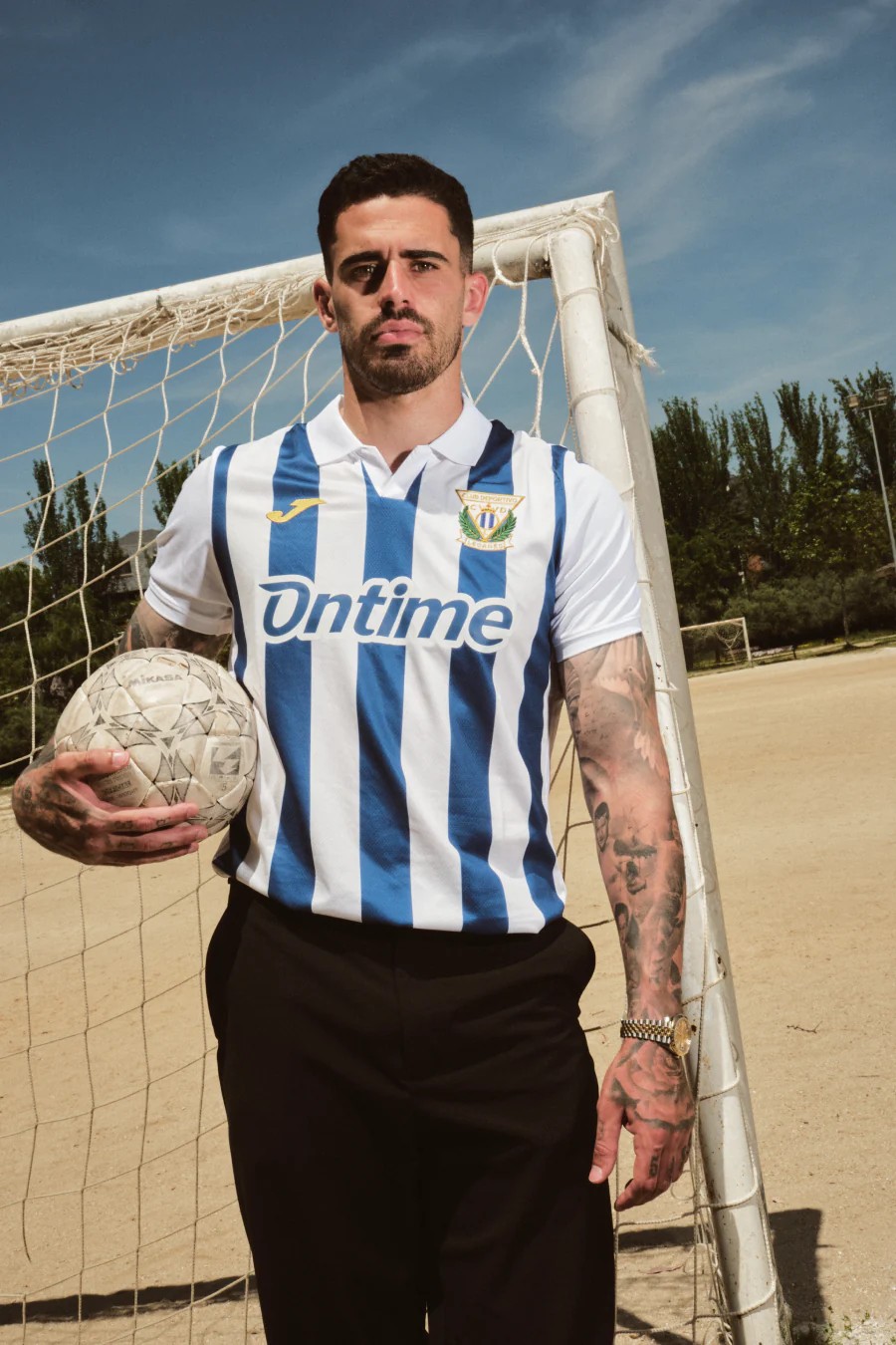 Dit zijn de CD Leganés voetbalshirts 2025-2026