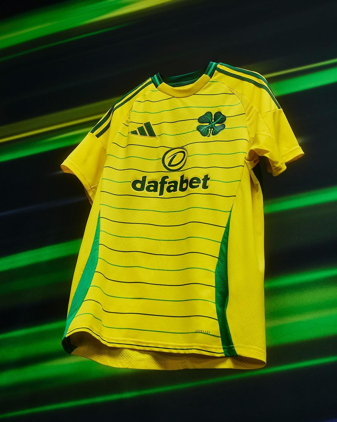 Celtic uitshirt 2024-2025 geel met groene accenten!