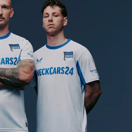 Dit zijn de Hertha BSC voetbalshirts 2025-2026 van Castore