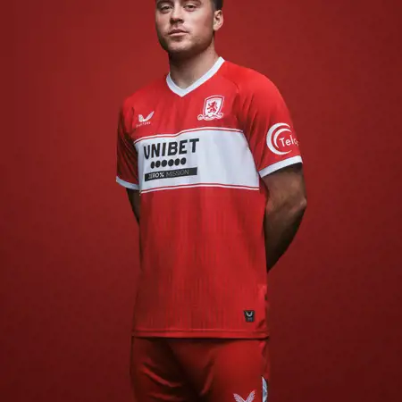 Dit zijn de Middlesbrough FC voetbalshirts 2025-2026