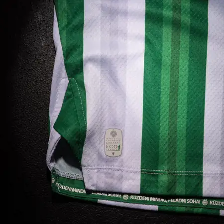 Dit zijn de Ferencvaros voetbalshirts 2024-2025 van Macron