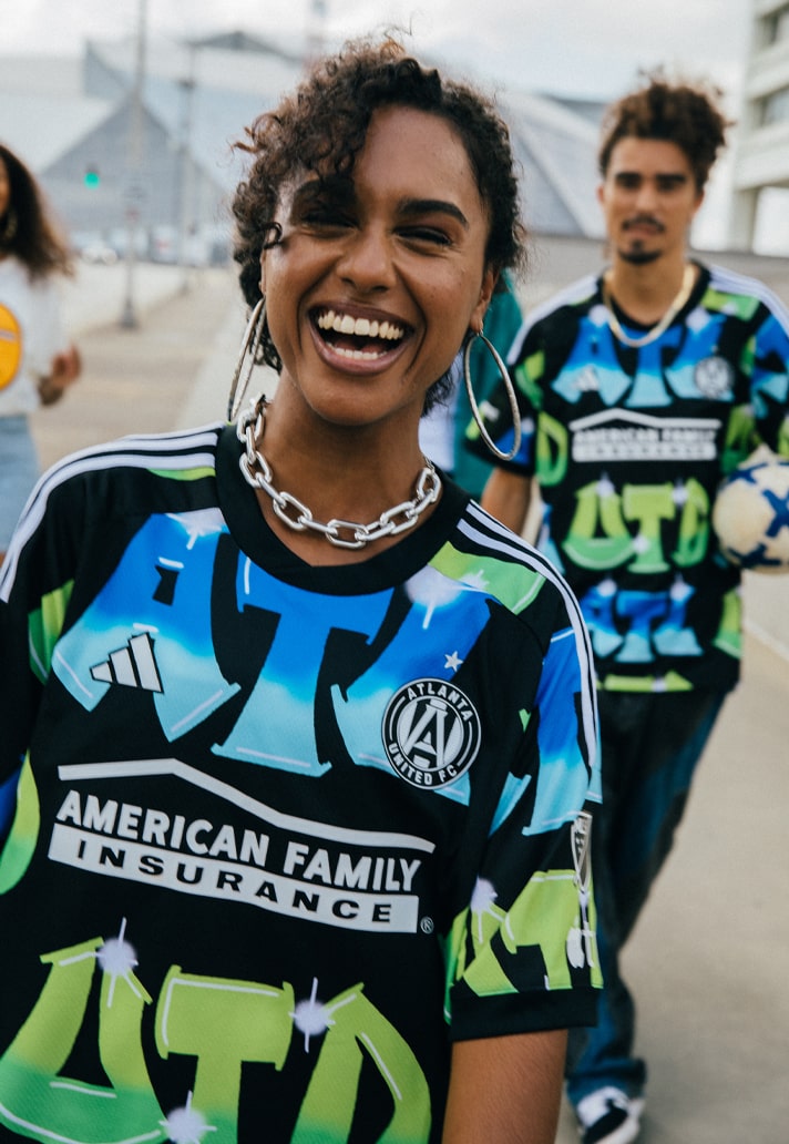 Atlanta United 3e voetbalshirt 2023-2024 eerbetoon aan jaren '90!