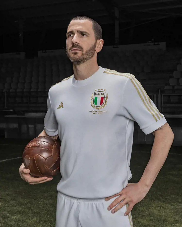 Italië voetbalshirt 125 jarig bestaan voetbalbond