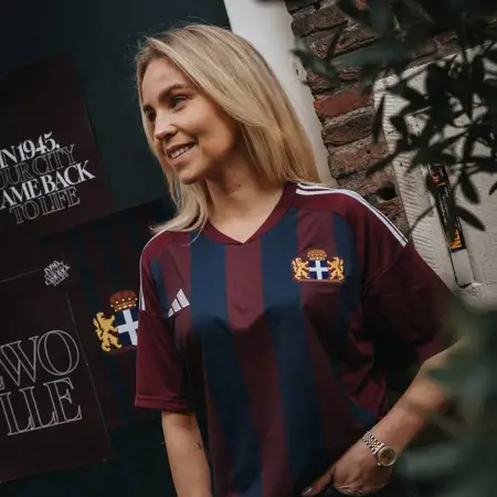 PEC Zwolle brengt met voetbalshirt ode aan Leo Major met speciaal voetbalshirt