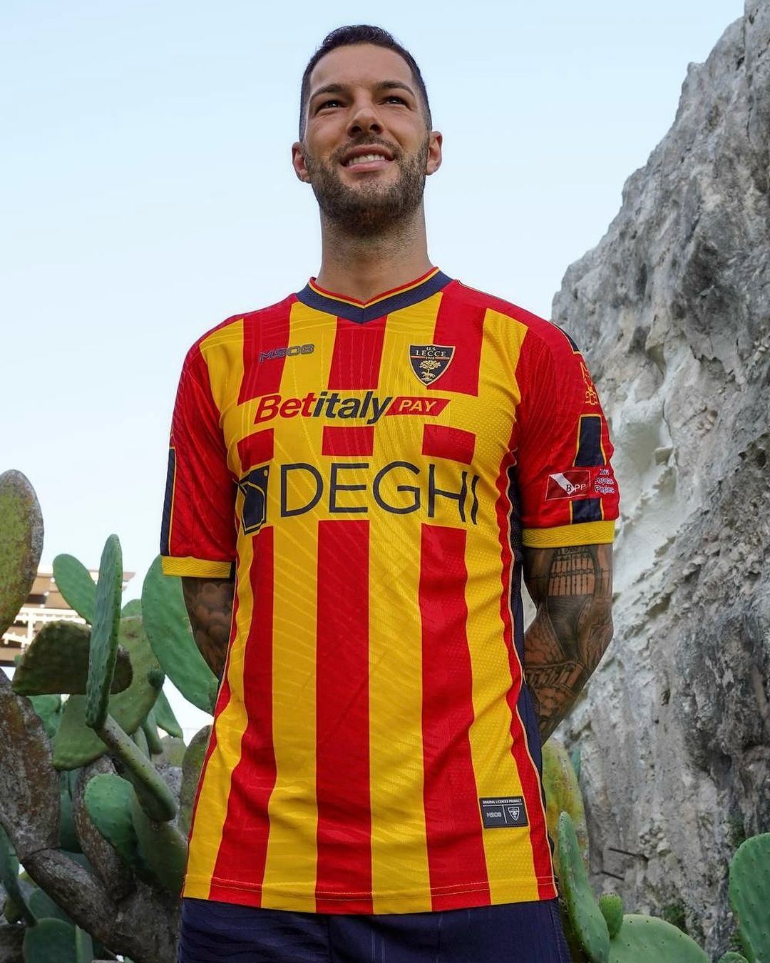 Dit zijn de US Lecce voetbalshirts 2024-2025