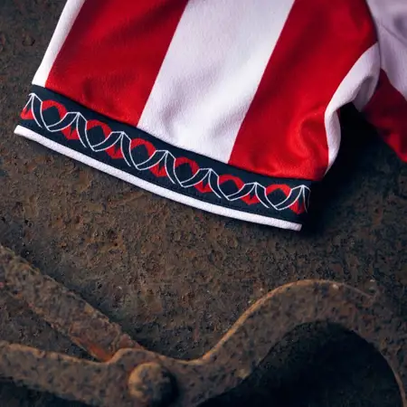 Sheffield United voetbalshirts 2025-2026: Eerbetoon aan de staalstad