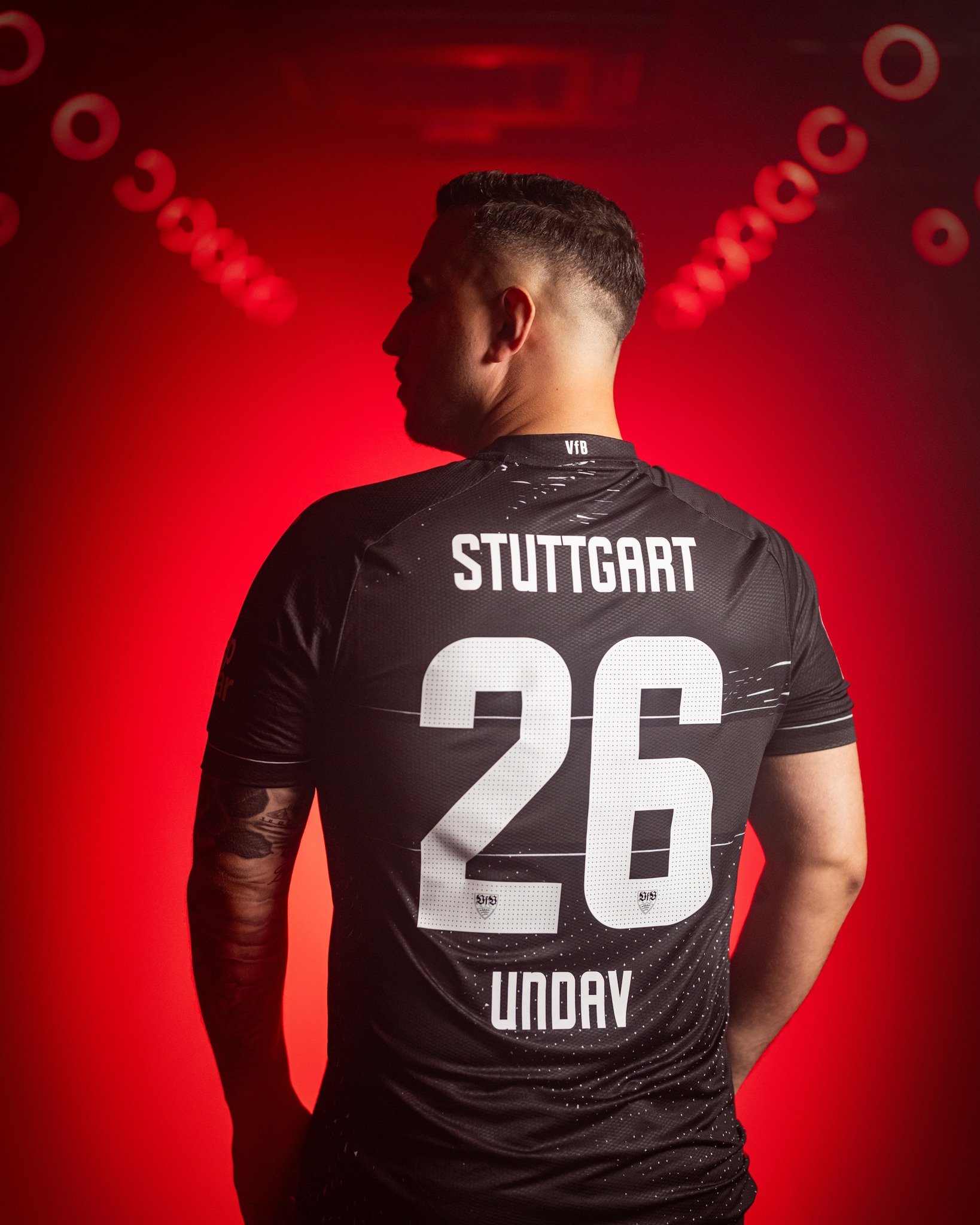Dit zijn de VfB Stuttgart voetbalshirts 2024-2025